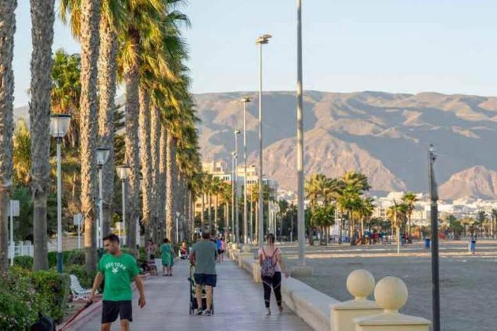 Vacaciones En La Playa Apartman Roquetas de Mar Kültér fotó